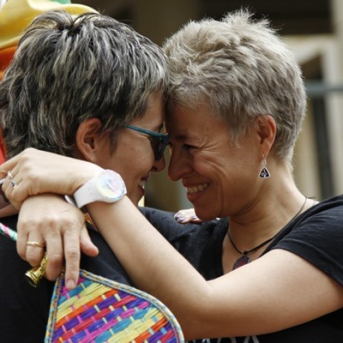 La Colombia dice sì al matrimonio egualitario